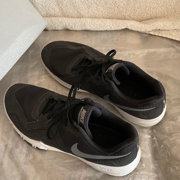 Nike Other - Nike Black and White Athletic Shoes